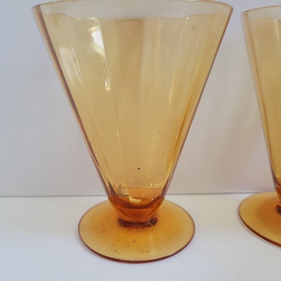 Vintage Amber Glassware Set Of 4 Mid-Century Modern Elegant Cone Shape Home & Di - Picture 8 of 8